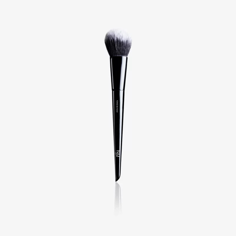 The Foundation Brush